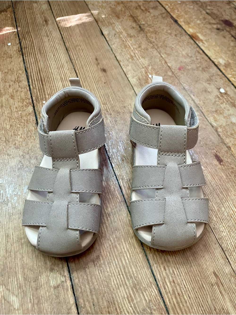 H&M Kids Light Beige Fisherman Sandals size 7/ 23
